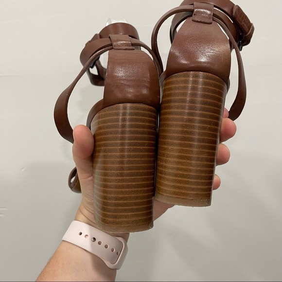 Vince Farley Ankle Wrap Block Heel Sandal in Sable 10 - Picture 6 of 10